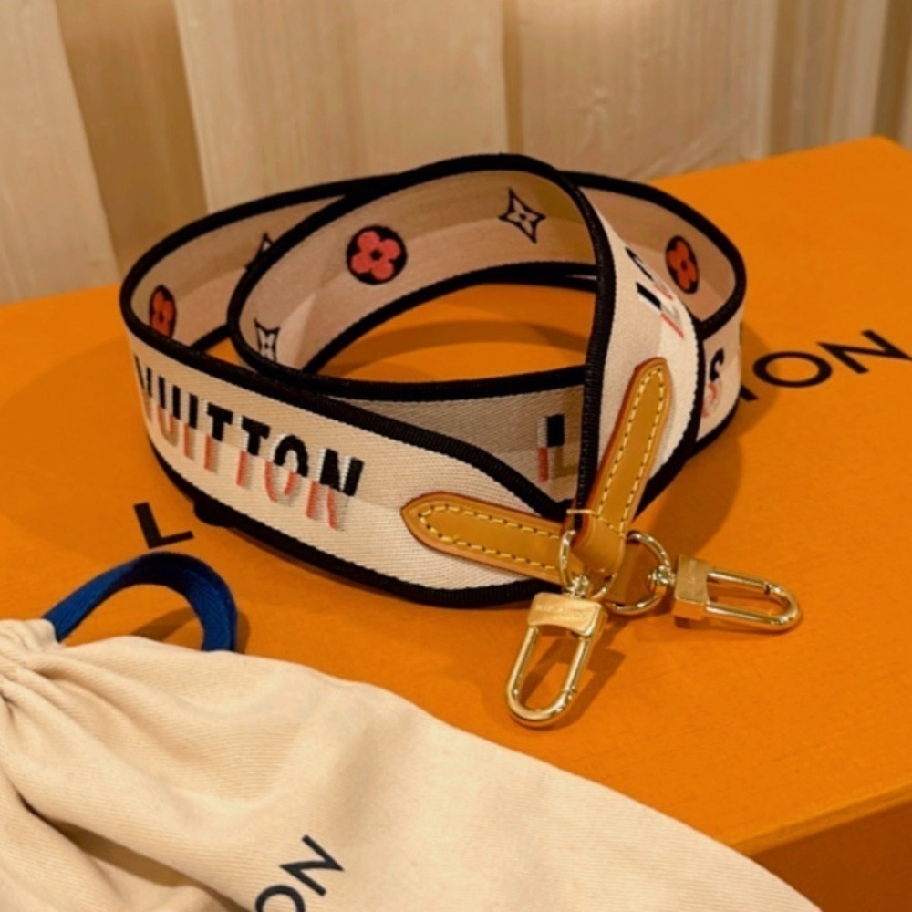 Authentic LOUIS VUITTON Jacquard Strap✨